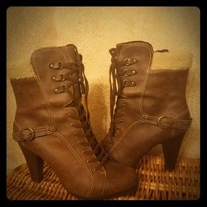 Ankle boots